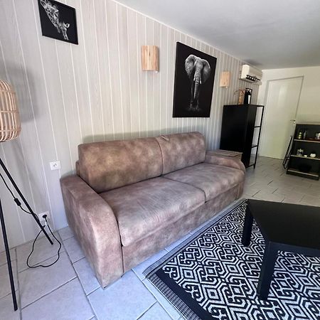 Lovina Chambre De Charme Avec Jaccuzi Velaux Buitenkant foto