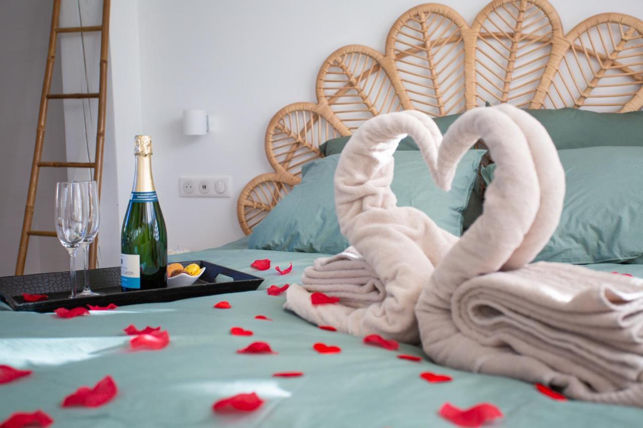 Lovina Chambre De Charme Avec Jaccuzi Velaux Buitenkant foto